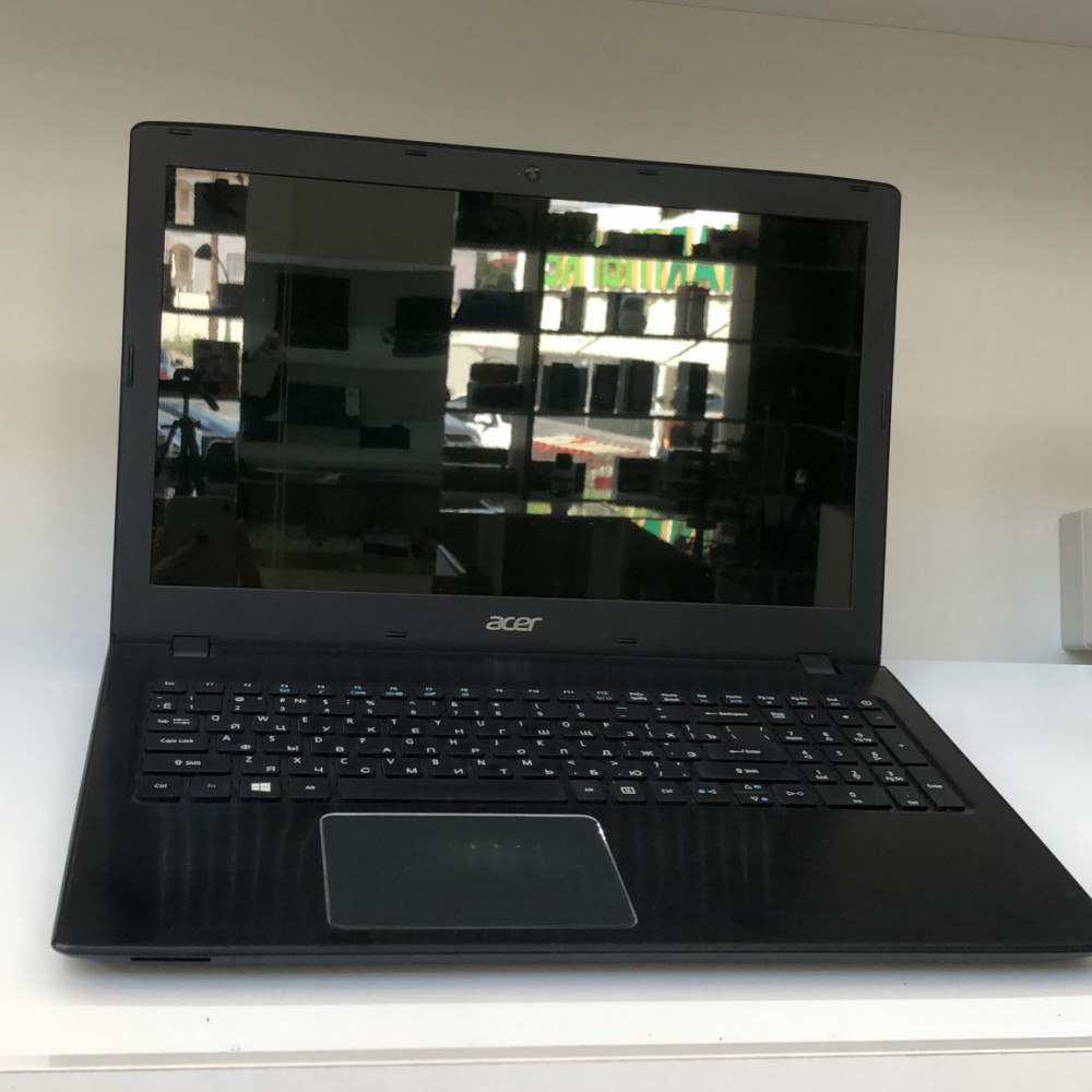 ACER E5-576 i3 8. Nesil 8GB RAM 256GB SSD